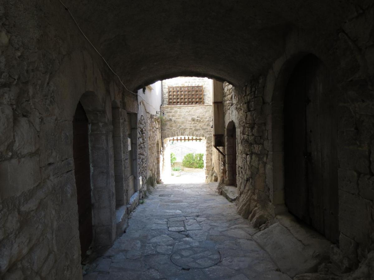 Le Castellas Du Pic St Loup Saint-Mathieu-de-Tréviers Exteriör bild